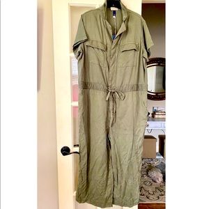 NWT- Olive green short sleeve jumpsuit